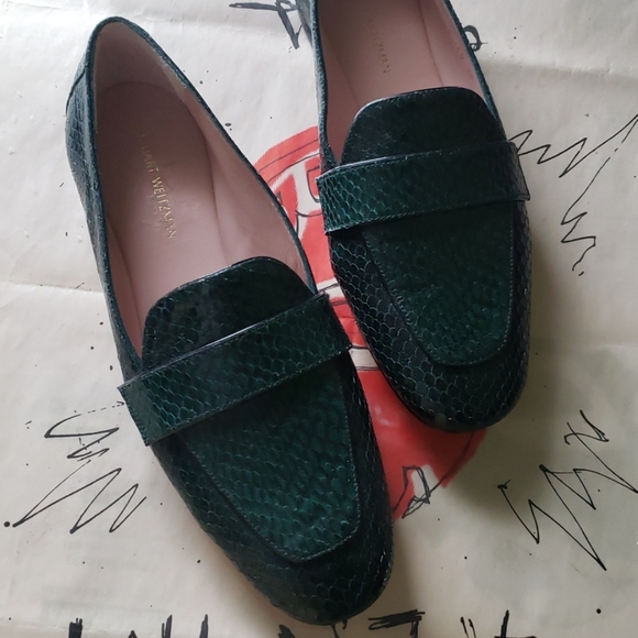 Stuart Weitzman Shoes - STUART WEITZMAN snakeskin-embossed leather loafers